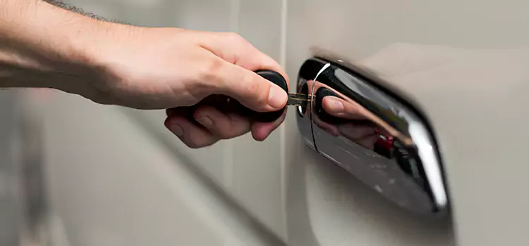 Why Choose Our Auto Locksmith Team in East Peoria, IL?