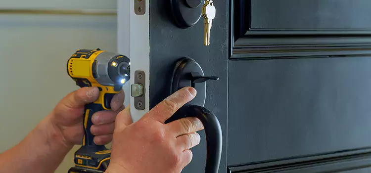 Commercial Door Lock Installation East Peoria