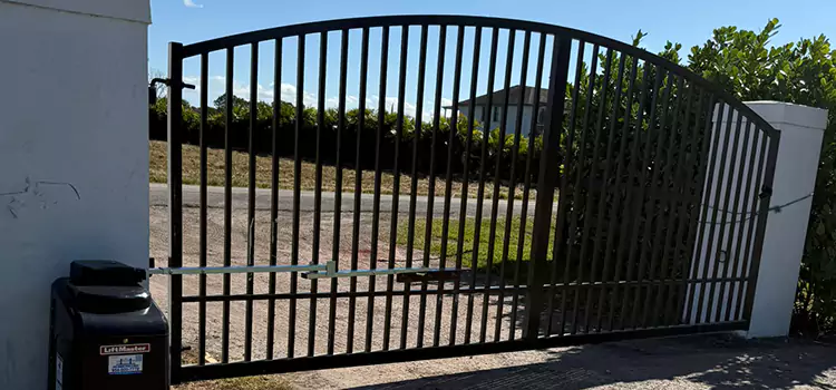 Driveway Fence Repair East Peoria