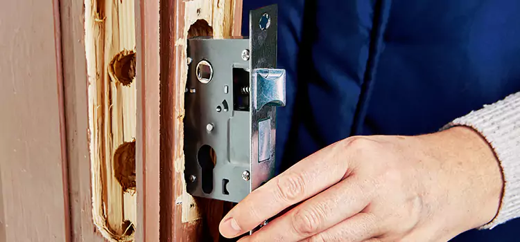 Garage Door Lock Replacement East Peoria